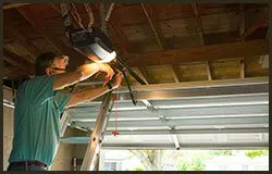 Attleboro Security Garage Door Repair Service, Attleboro, MA 508-444-0321 Attleboro Security Garage Door Repair Service, Attleboro, MA 508-444-0321 - serv-repair-gr-33m